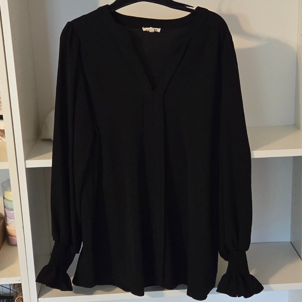 womans blouse